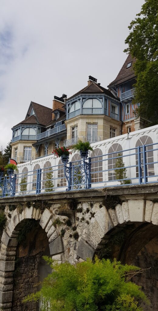 Château des Avenières ©ATMB