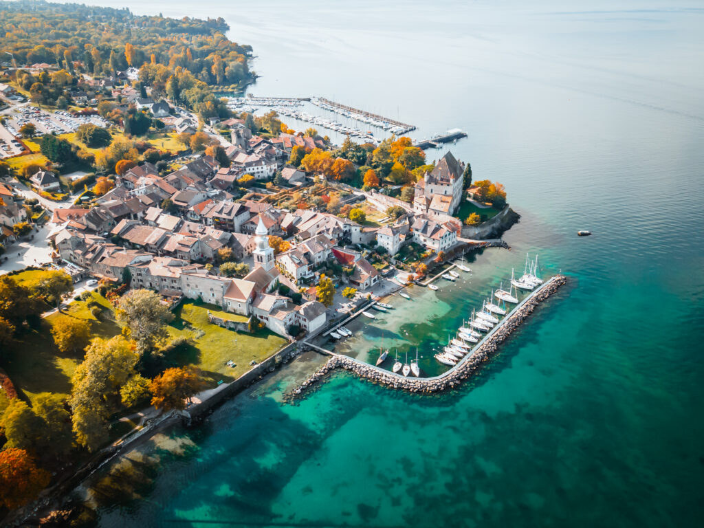 Yvoire vue du ciel 