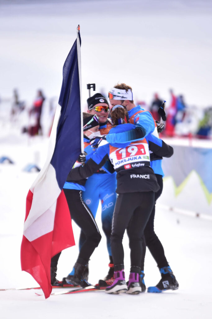 Jeanne Richard et l'équipe de biathlon