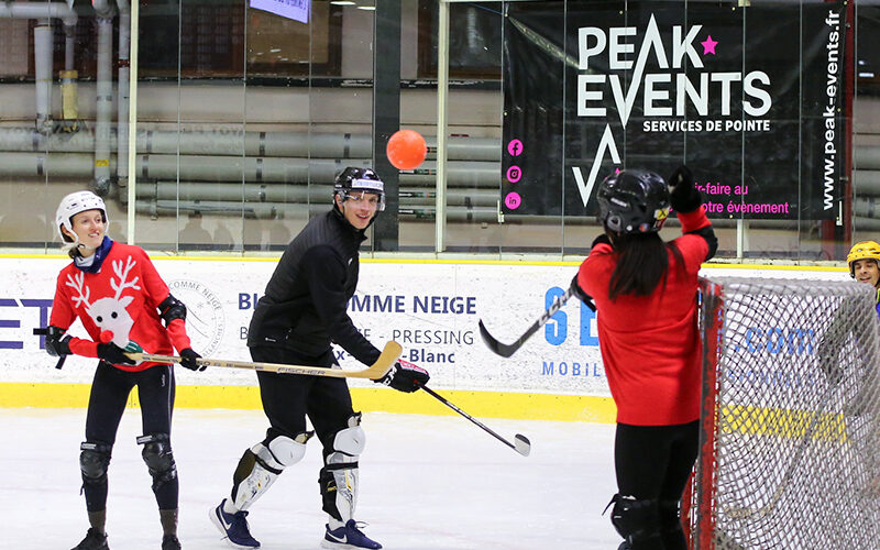 Hockey sur glace et tournoi de balai-ballon à Chamonix