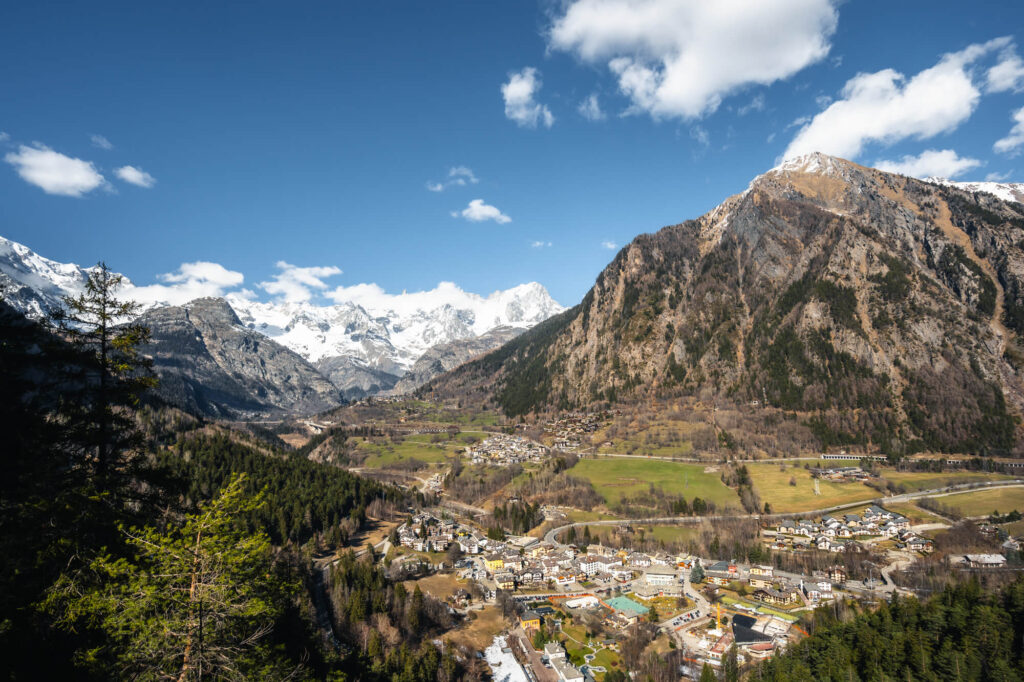 Village de Courmayeur en Italie ©ATMB