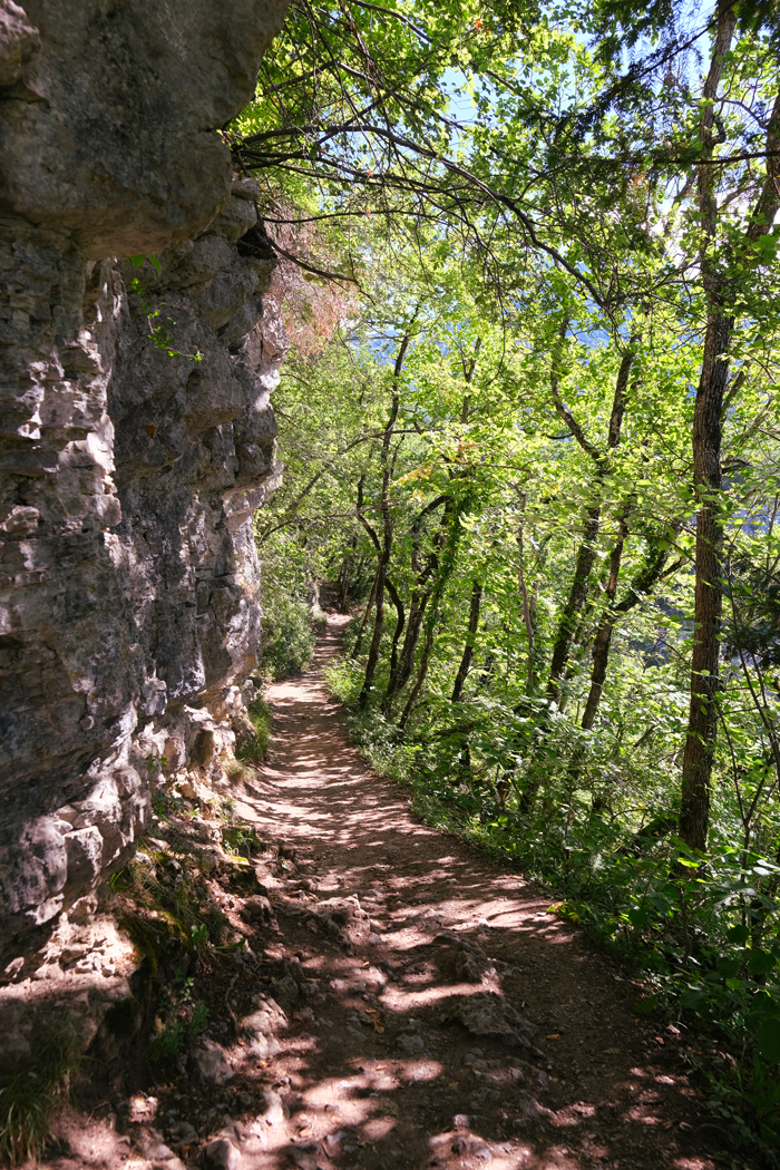 Randonnée à la cascade d'Angon et au pont des fées