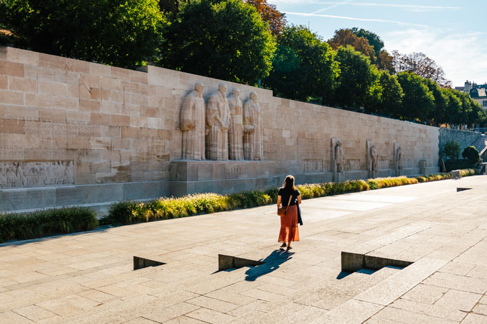 Le mur des réformateurs au parc de Bastions à Genève ©LudovicFremondiere ATMB